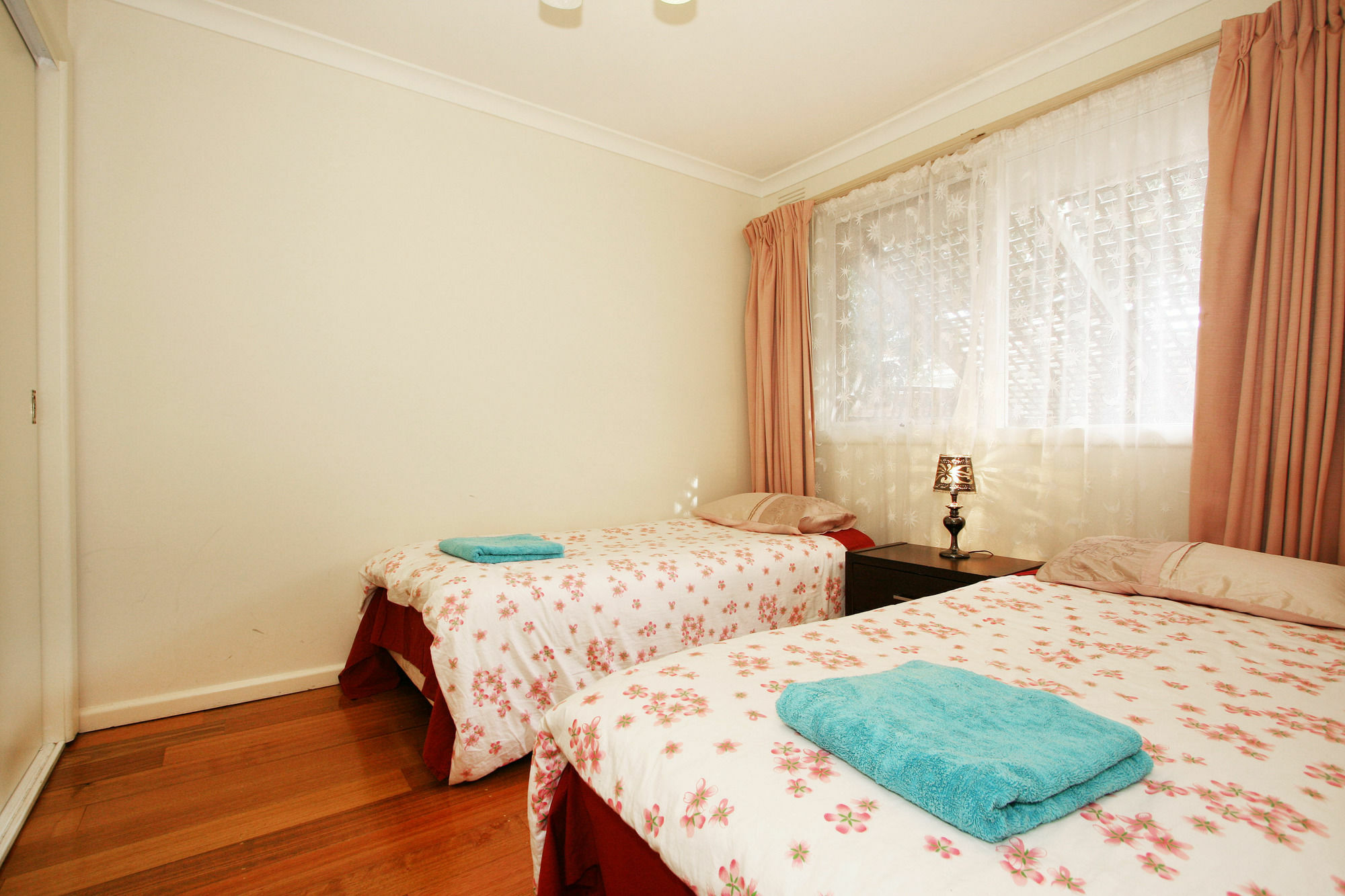 3 43 Thames Holiday Unit 盒子山 外观 照片
